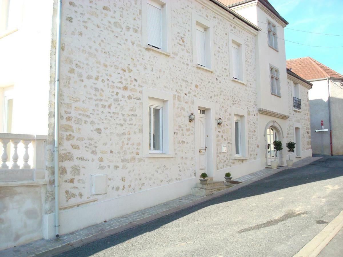 Chambres D'Hotes Karine Smej Châtillon-sur-Marne Екстериор снимка